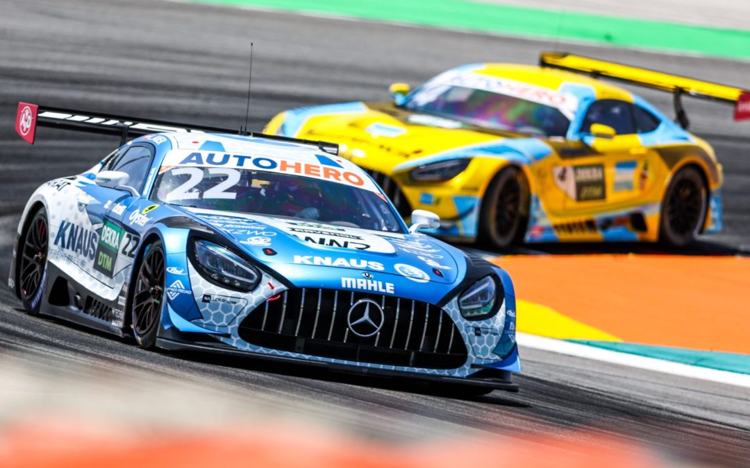 Mercedes se marca un doblete en el estreno del DTM en Portimao